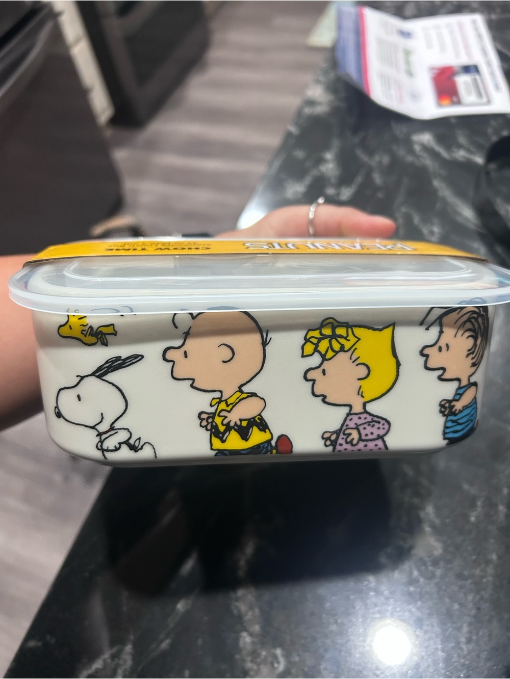 Peanuts Snoopy Kids Snack Container - White & Yellow